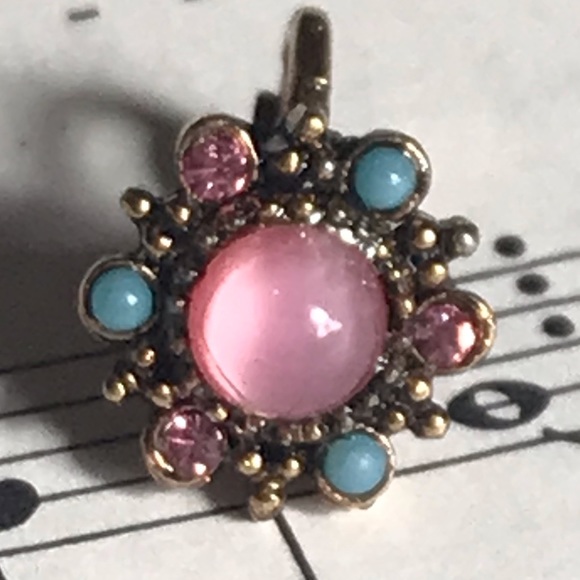 ☀️Vintage pink and blue stone clip on earrings - Picture 2 of 4